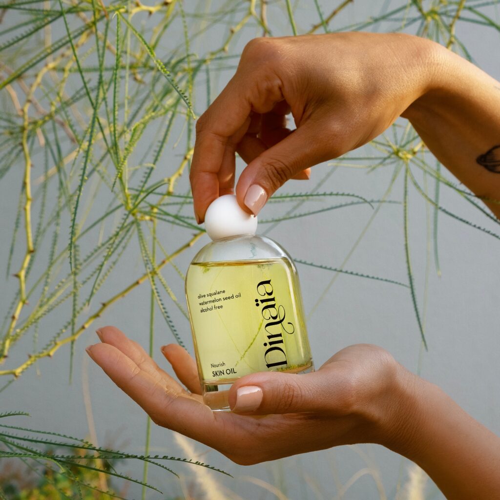 Dinaia Clean Beauty Brand: The Arab Rituals-Inspired Label Transforming Skincare in 2025 1 1 Dinaïa Skin Oil – Clean Beauty Product (زيت بشرة من دينايا – منتج تجميل نظيف)